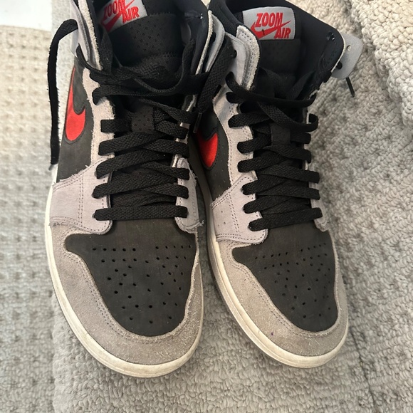 Men’s Nike Jordan 1 Zoom Air - Picture 2 of 3